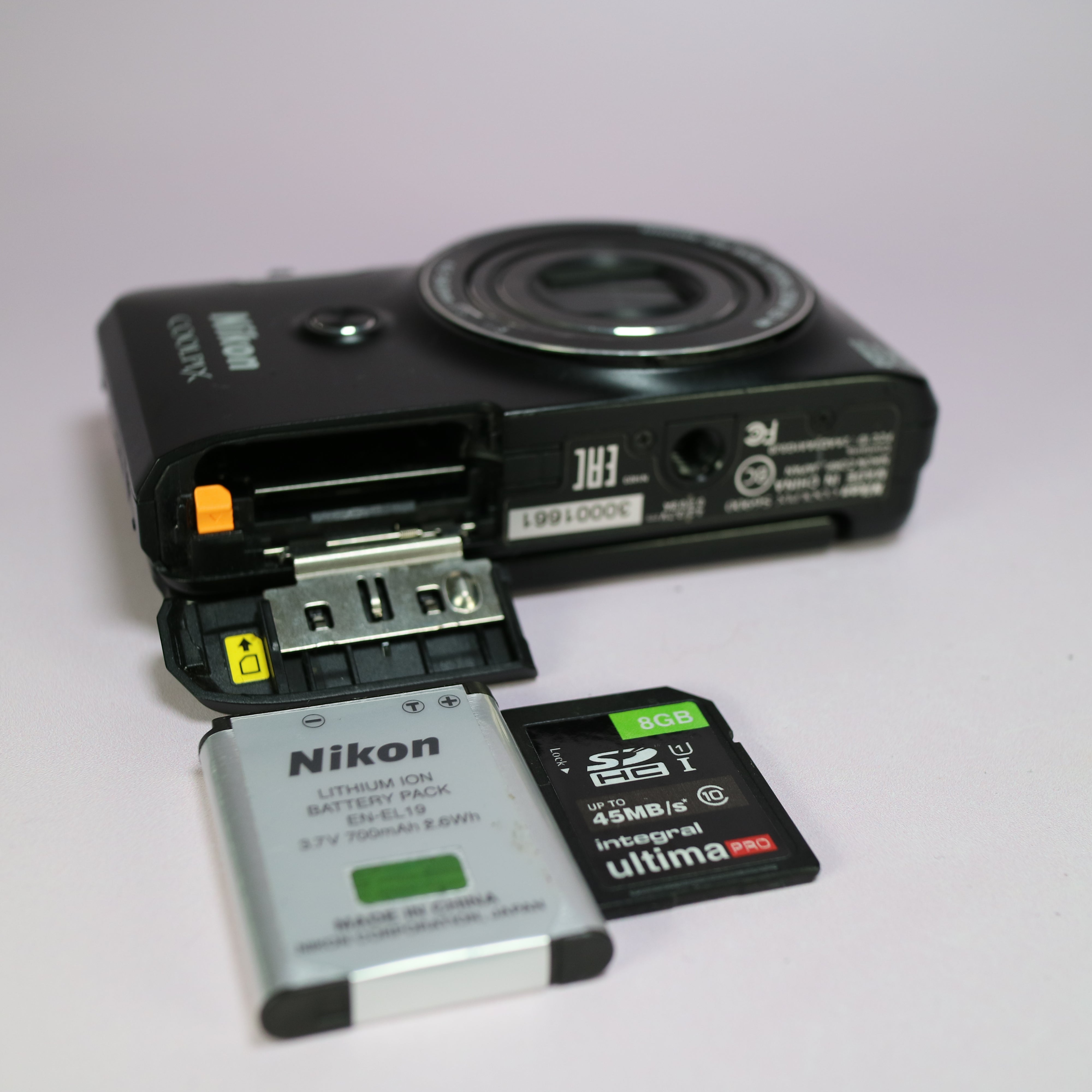 Nikon Coolpix S6900 16.0MP CMOS Flip Screen Compact Digital Camera