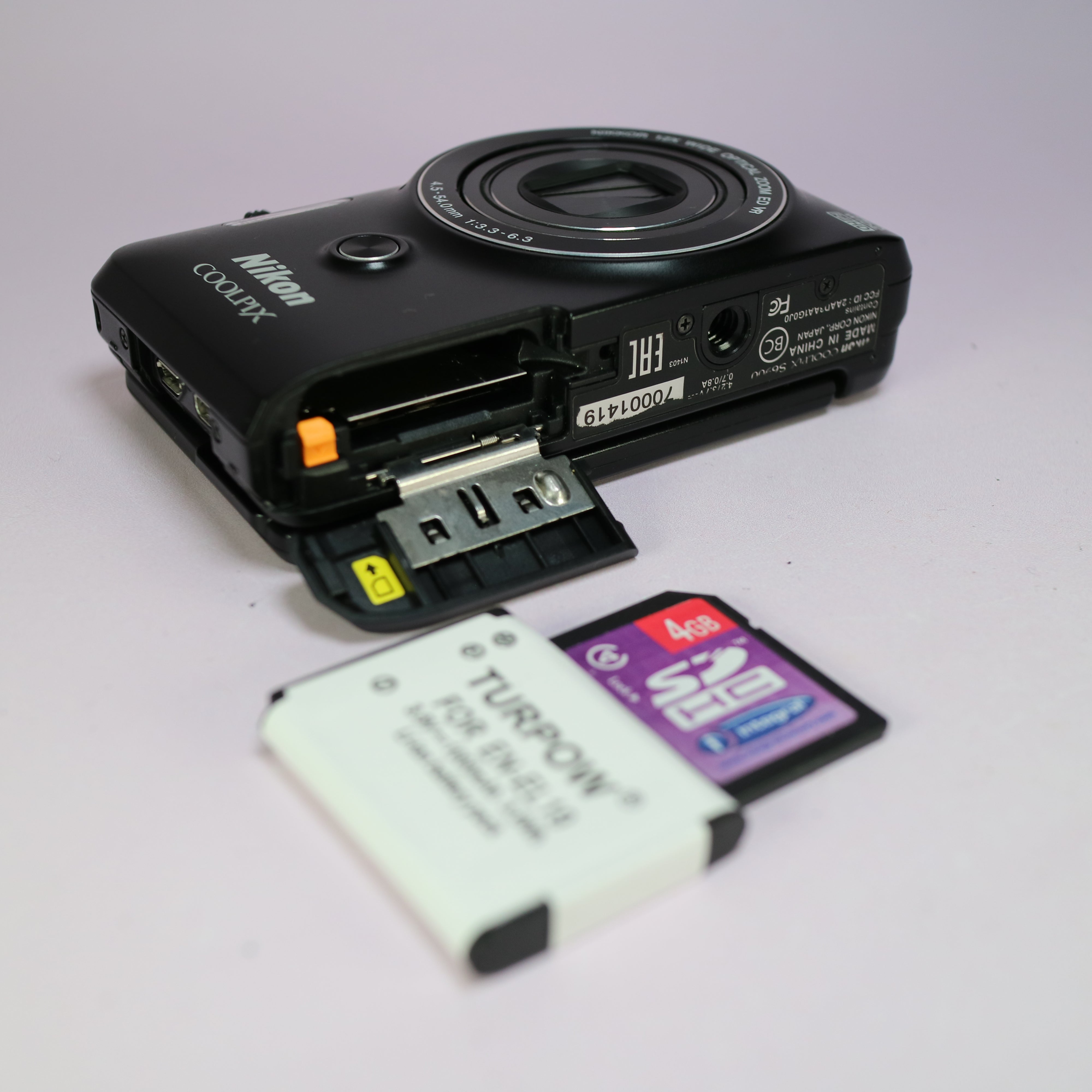 Nikon Coolpix S6900 16.0MP CMOS Flip Screen Compact Digital Camera