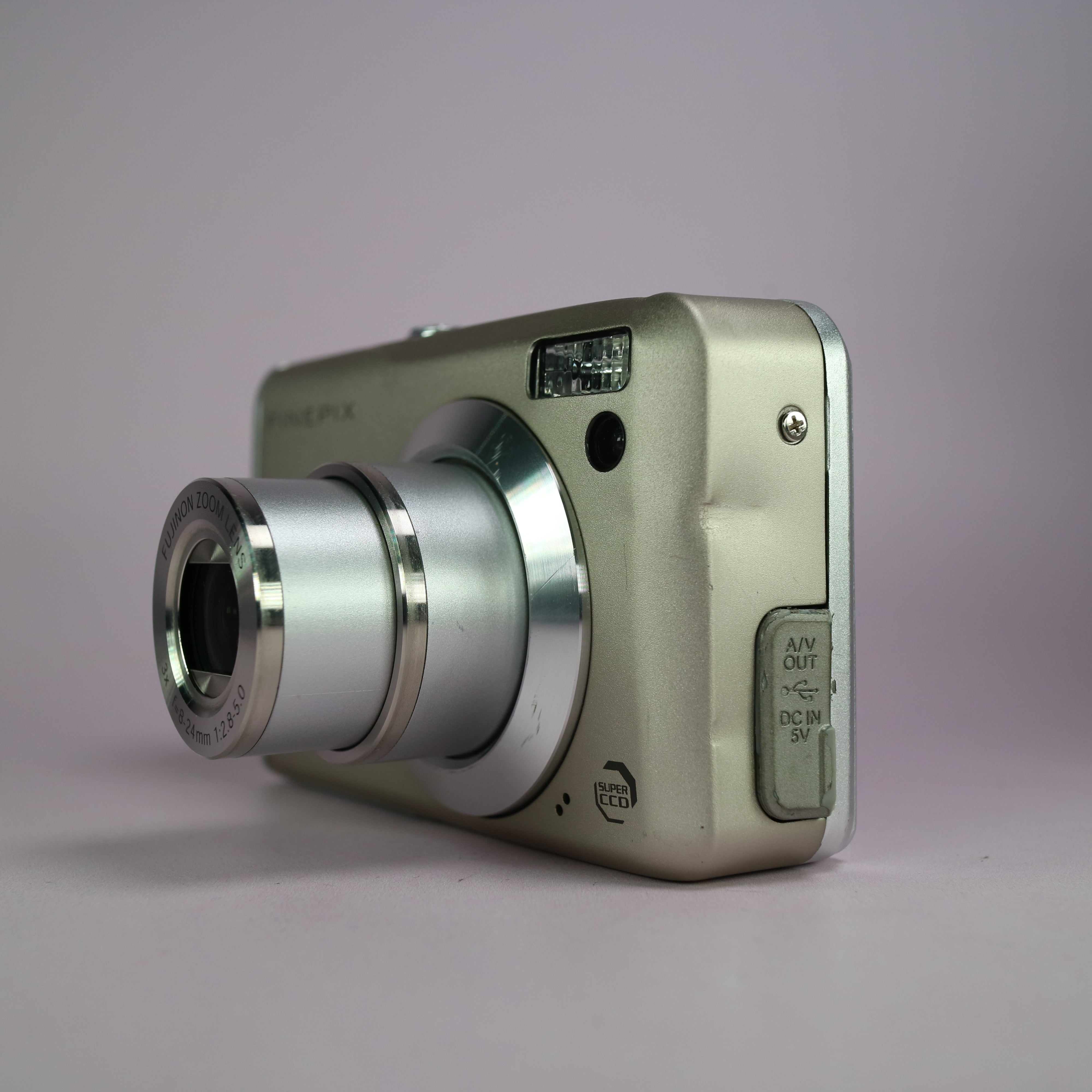 Fujifilm FinePix F30 6.3MP CCD Compact Digital Camera – Digicam