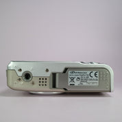 Fujifilm FinePix F30 6.3MP CCD Compact Digital Camera