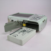 Fujifilm FinePix F30 6.3MP CCD Compact Digital Camera