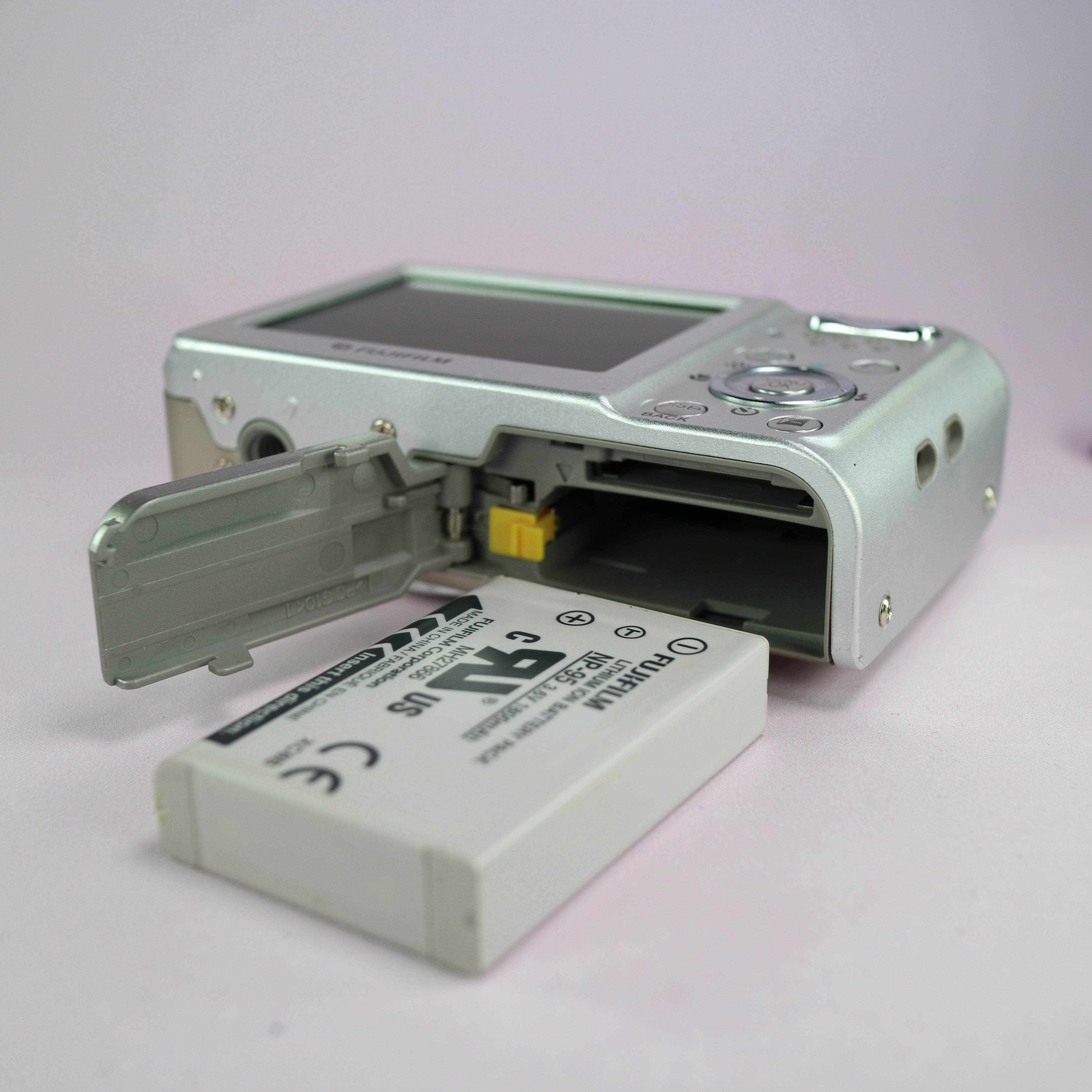 Fujifilm FinePix F30 6.3MP CCD Compact Digital Camera