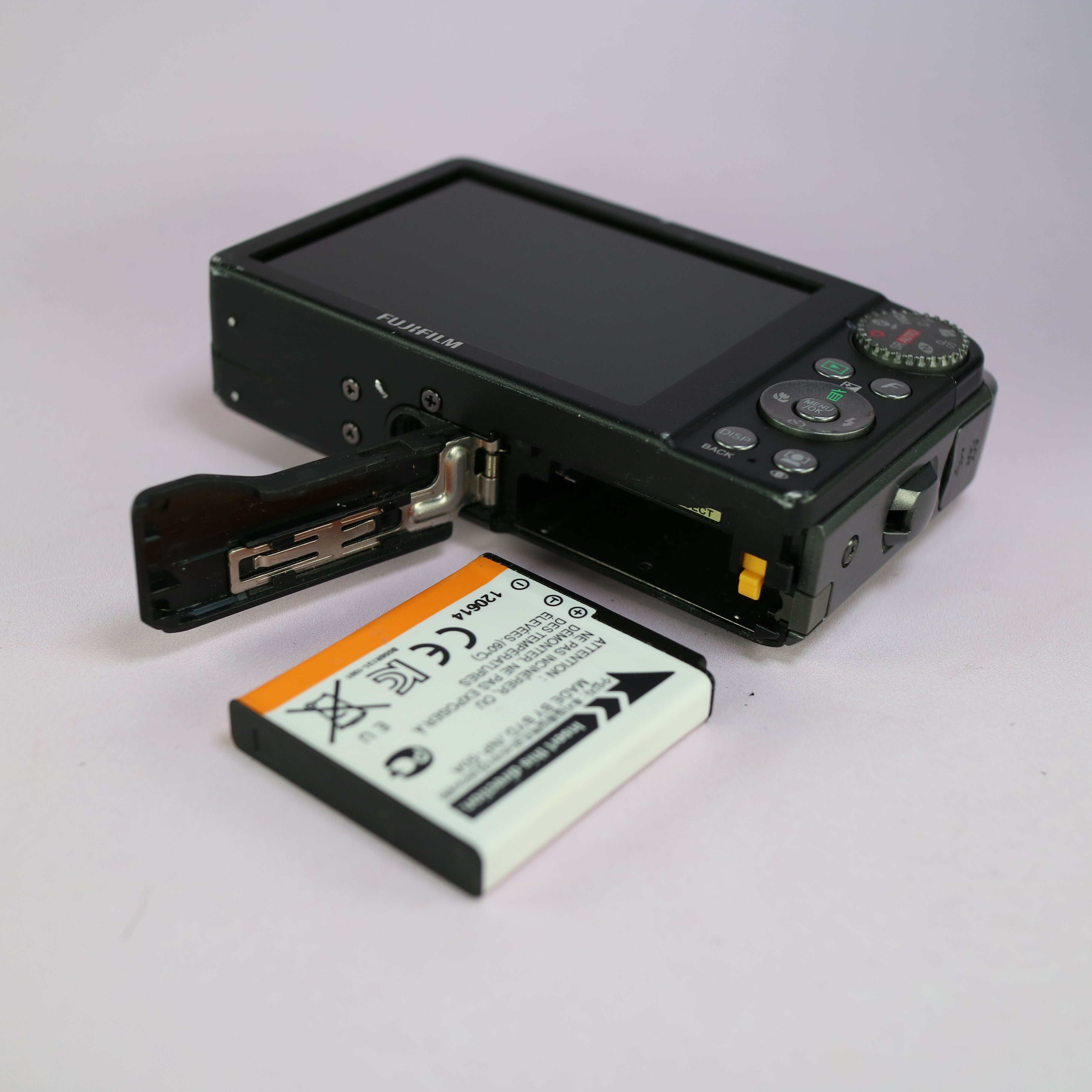 Fujifilm FinePix F60fd 12.0MP CCD Compact Digital Camera