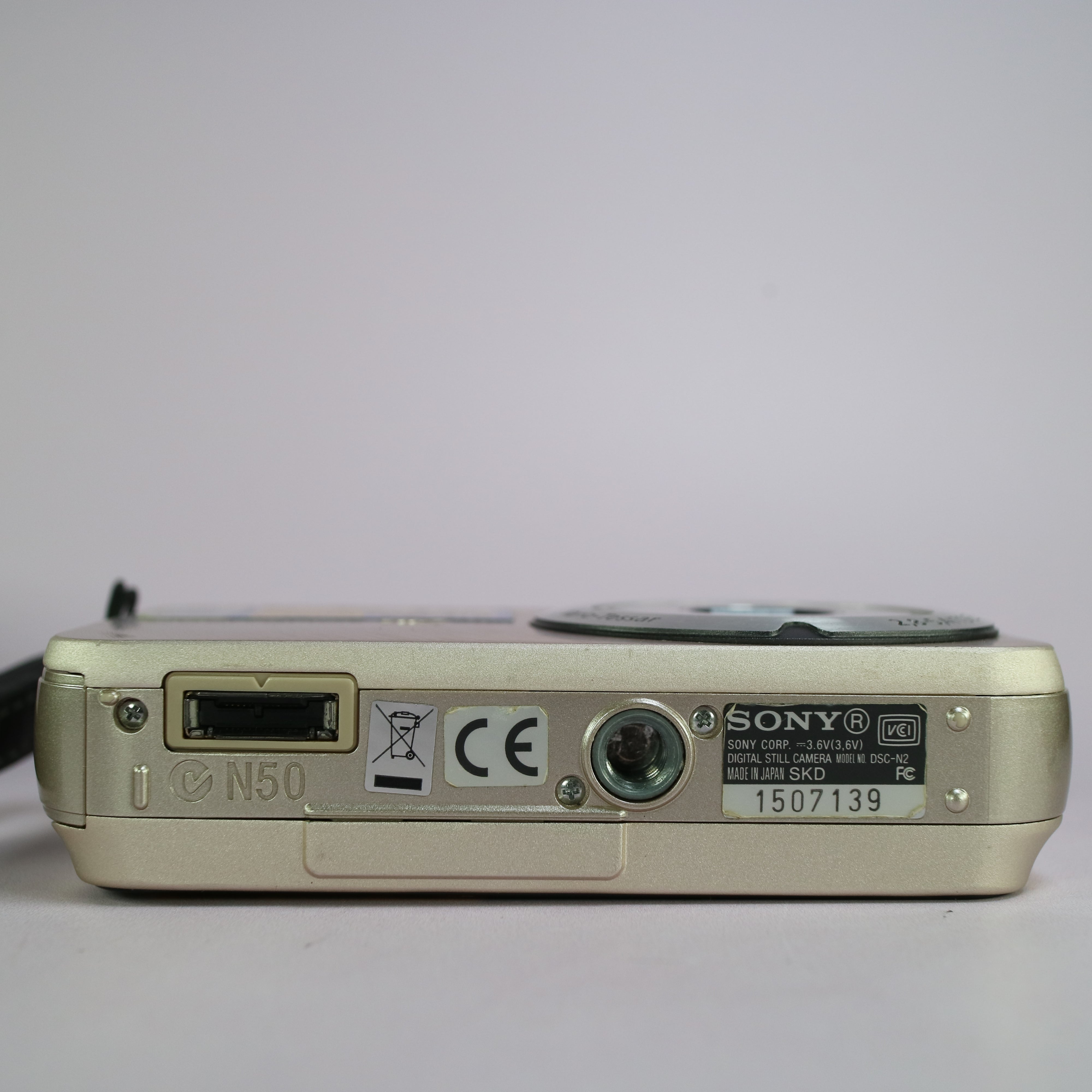Sony Cyber-shot DSC-N2 10.1MP CCD Compact Digital Camera