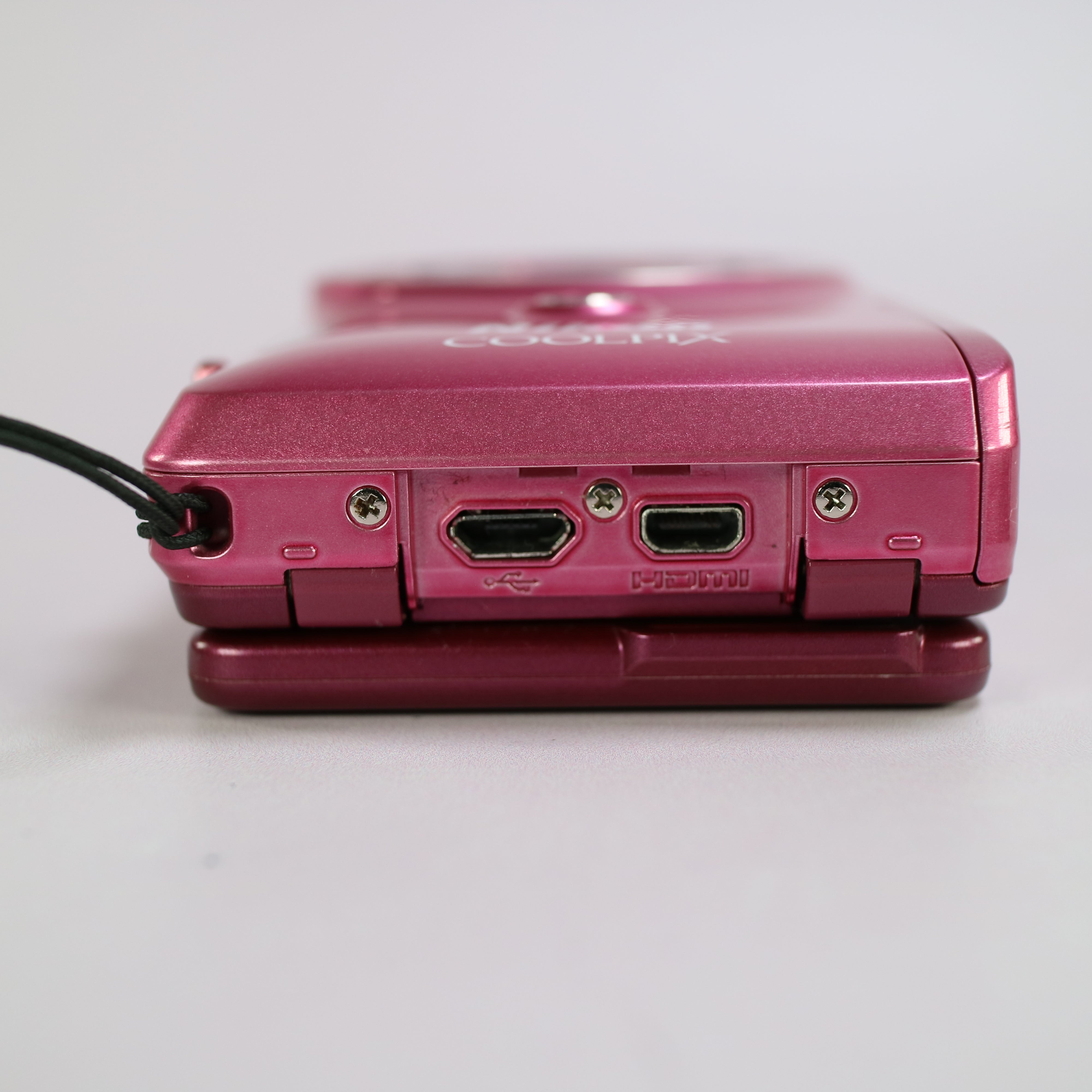 Nikon Coolpix S6900 16.0MP CMOS Flip Screen Compact Digital Camera