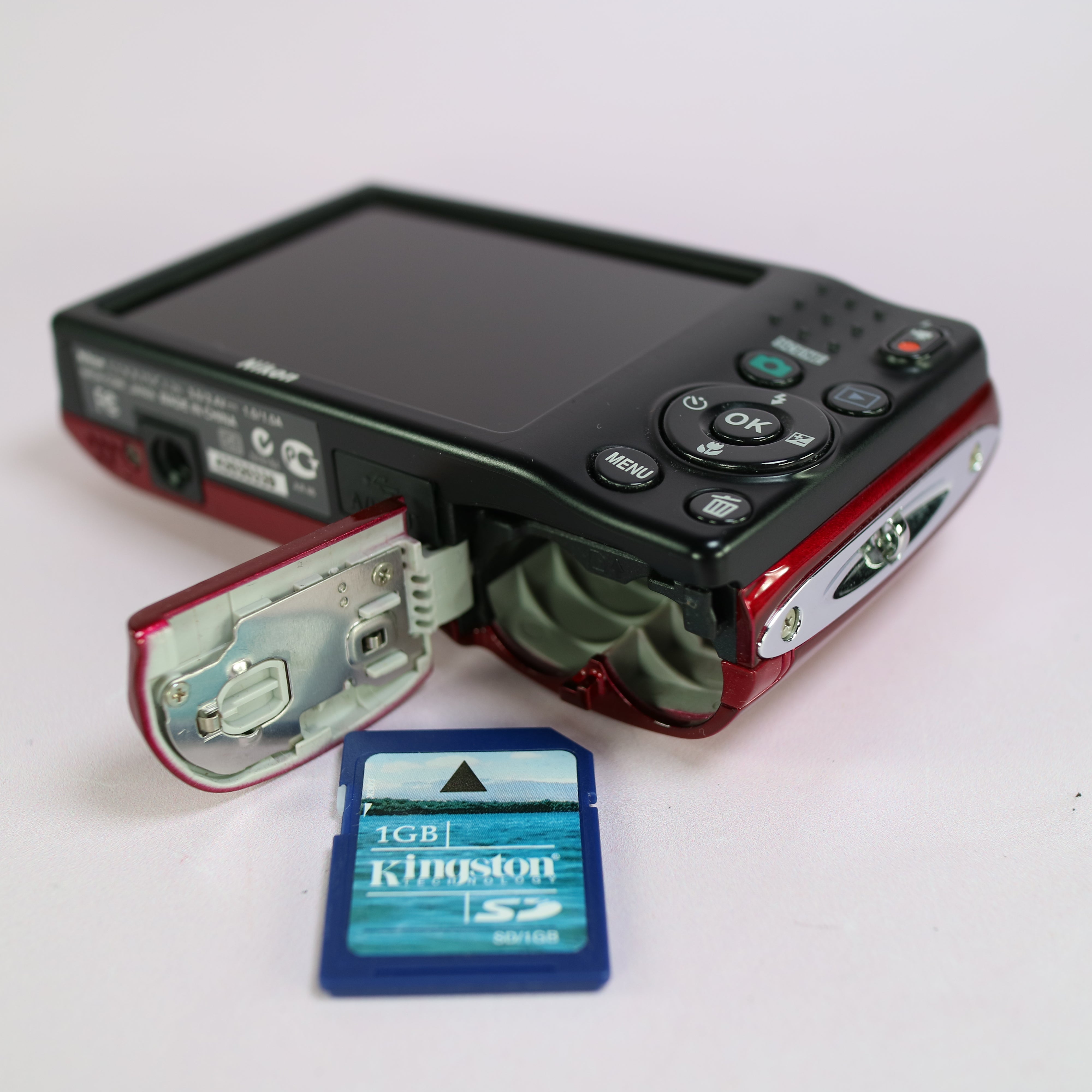 Nikon Coolpix L26 16.1MP CCD Compact Digital Camera