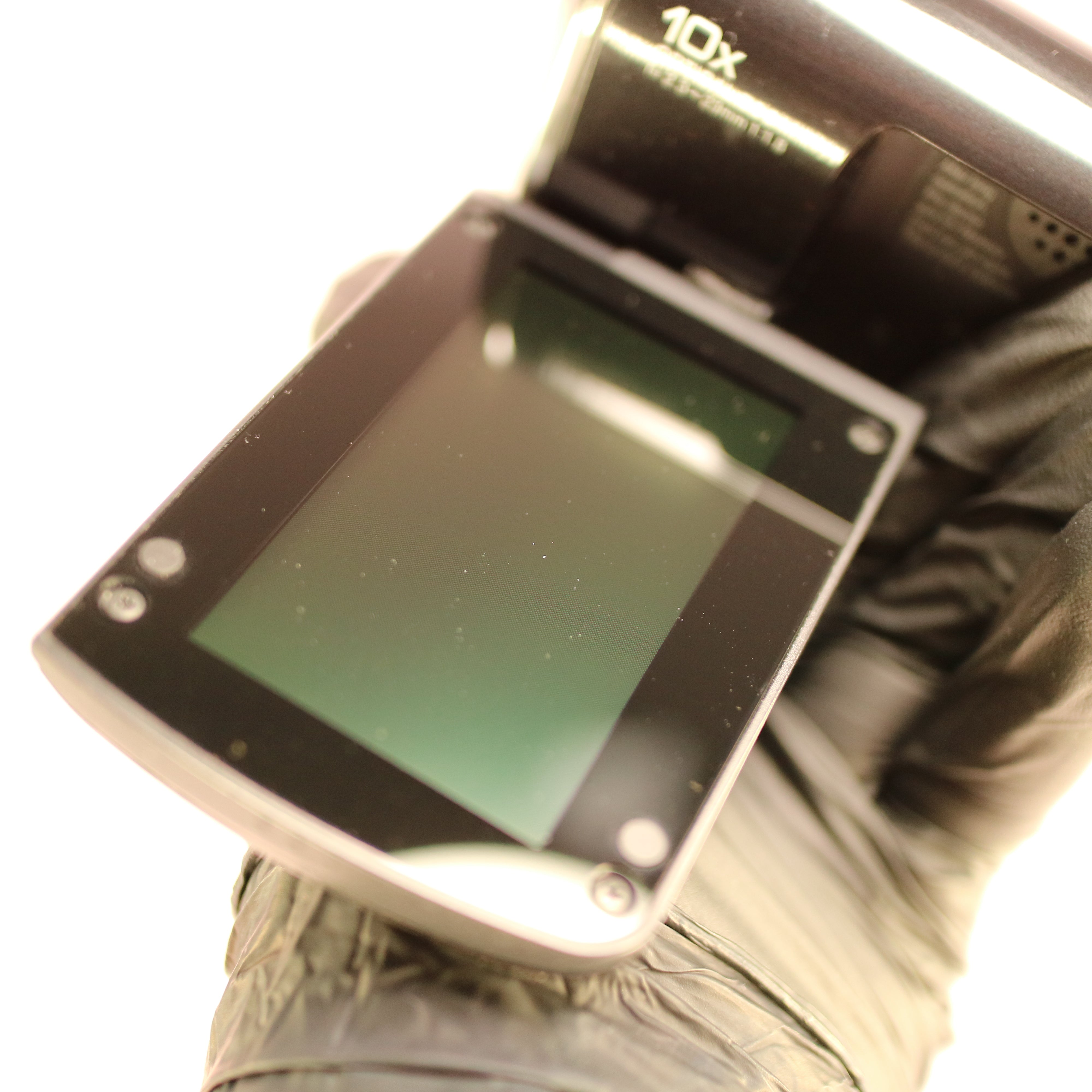 Panasonic SDR-S10 HD CMOS Handheld Digital Camcorder