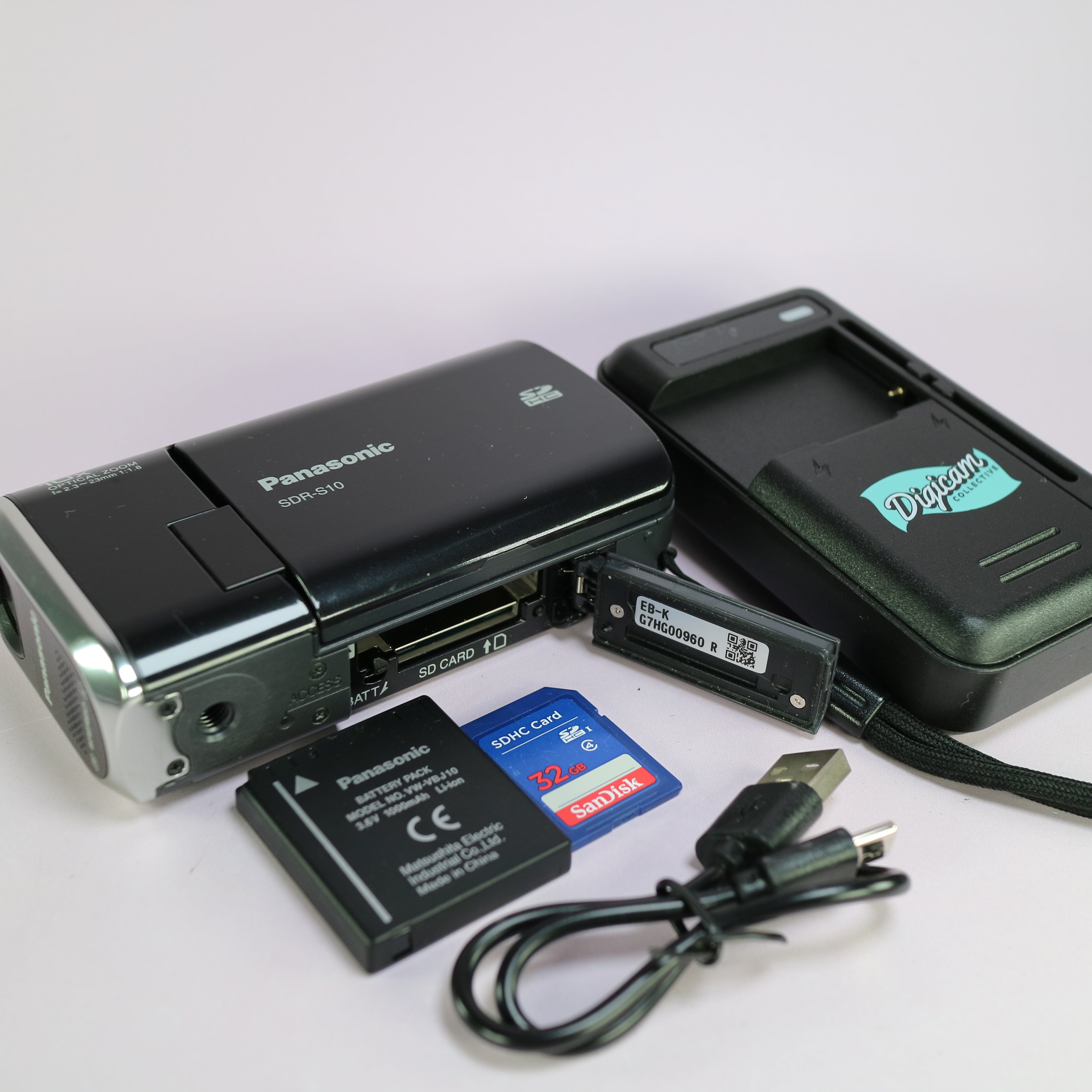 Panasonic SDR-S10 HD CMOS Handheld Digital Camcorder