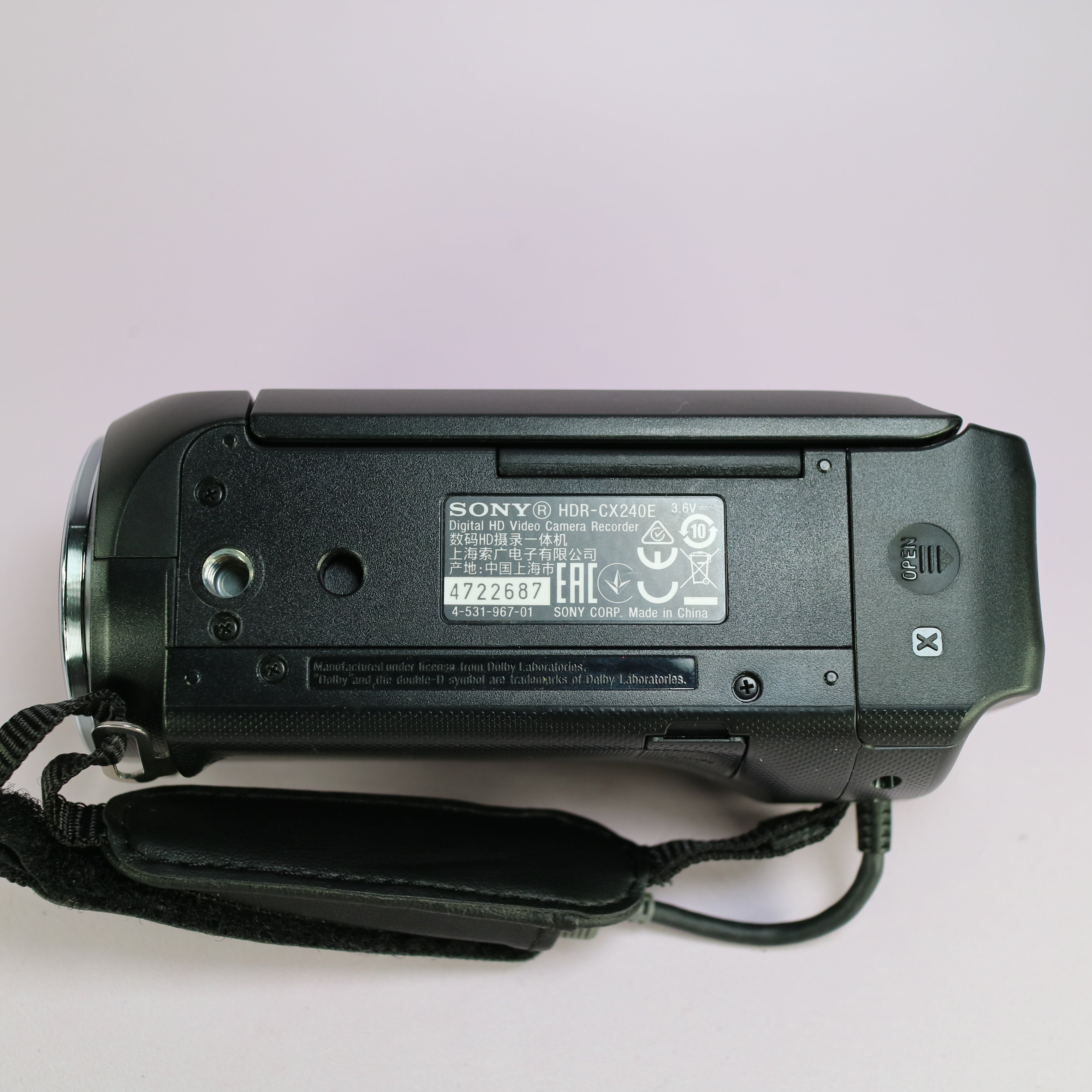 Sony Handycam HDR-CX240E 9.2MP CMOS HD Handheld Digital Camcorder