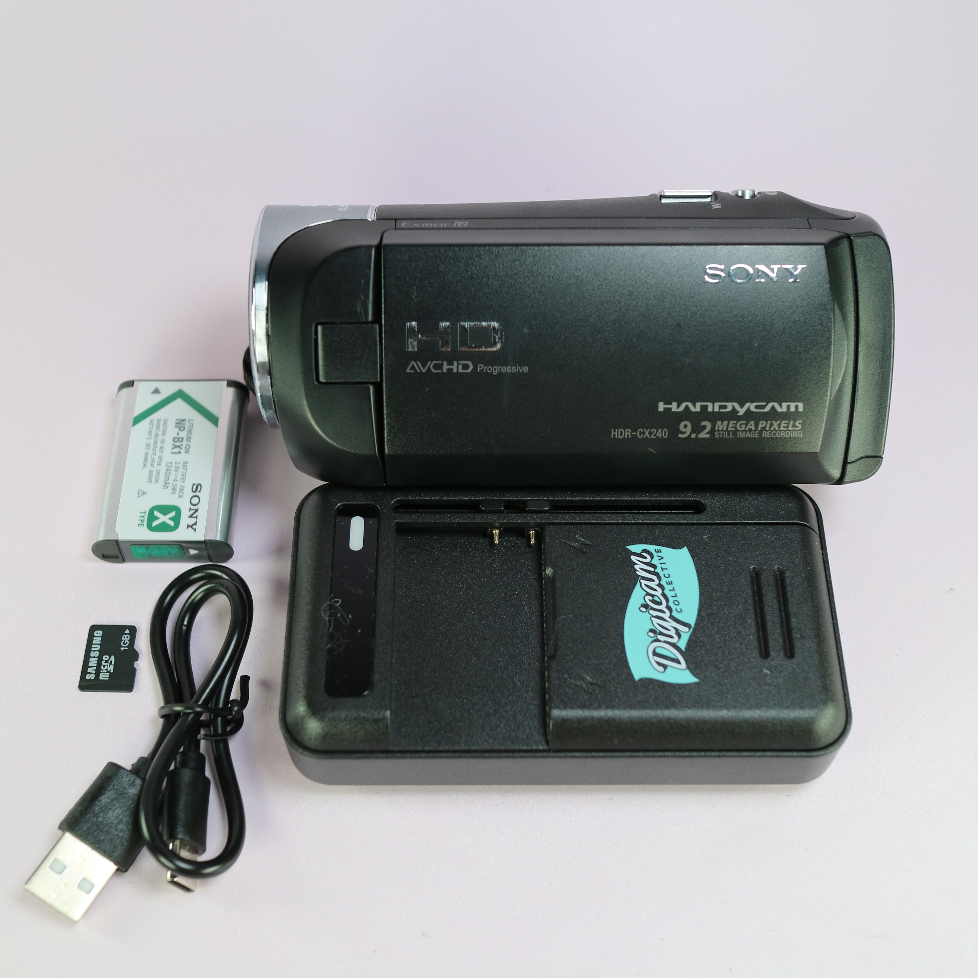 Sony Handycam HDR-CX240E 9.2MP CMOS HD Handheld Digital Camcorder